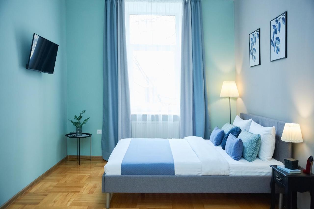 Cozy Apartment, 5Mins To Opera Lviv Eksteriør bilde